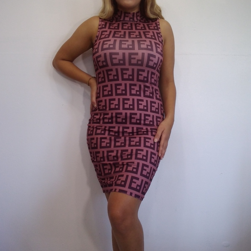 Ed Dress - Picture 2 of 8